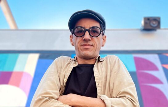 Artista de Campos do Jordão leva galeria itinerante para Taubaté