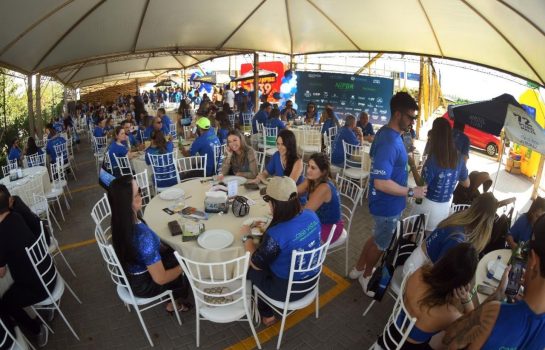 Feijoada012 realiza edição premium com show do Grupo Bom Gosto neste domingo (20)