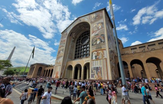 Festa da Padroeira leva 450 mil romeiros a Aparecida