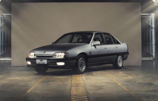 Omega CD Irmscher restaurado pela GM é destaque do leilão de clássicos no Museu Carde em Campos do Jordão